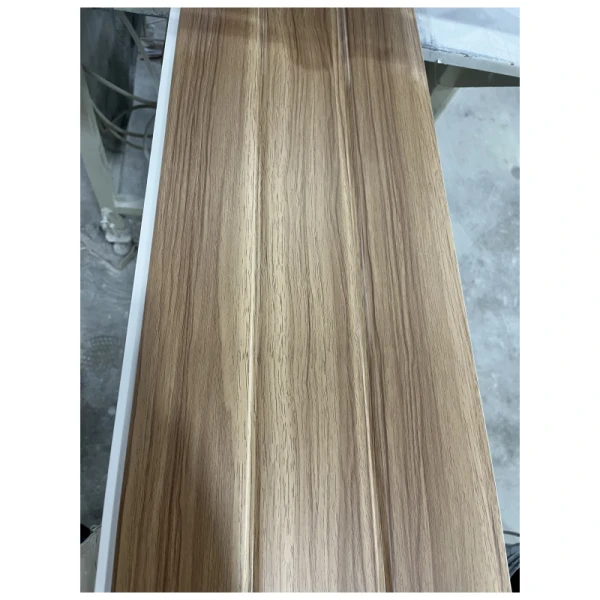 Veerkrachtig PVC -plafondpaneel Colombia