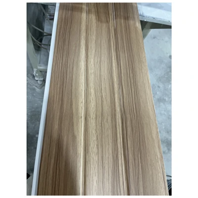 Veerkrachtig PVC -plafondpaneel Colombia